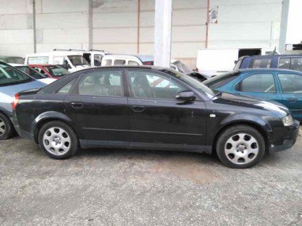 Vehiculo en el desguace: AUDI A4 BERLINA (8E) 2.5 TDI Quattro (132kW)