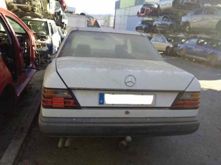 Vehiculo en el desguace: MERCEDES CLASE E (W124) BERLINA D 300 (124.130)