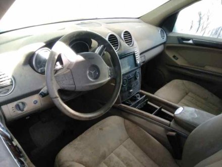 Vehiculo en el desguace: MERCEDES-BENZ CLASE M (W164) 320 CDI 4M Edition 10