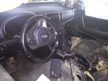 Vehiculo en el desguace: KIA SPORTAGE Business 2WD