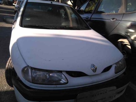 Vehiculo en el desguace: RENAULT LAGUNA (B56) 2.0 Anade