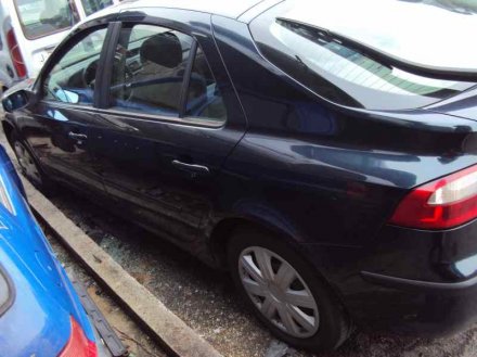 Vehiculo en el desguace: RENAULT LAGUNA II (BG0) Authentique