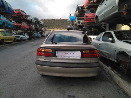 Vehiculo en el desguace: RENAULT LAGUNA (B56) 2.2 dT RXE