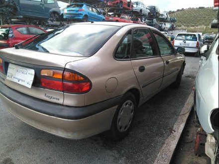 Vehiculo en el desguace: RENAULT LAGUNA (B56) 2.2 dT RXE