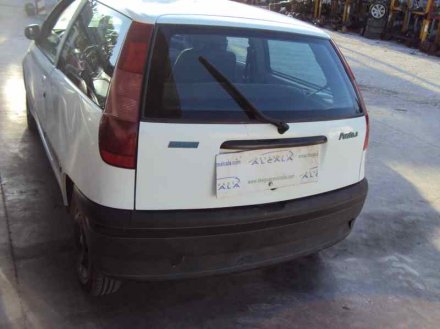 Vehiculo en el desguace: FIAT PUNTO BERL. (176) TD S / TD 70 S