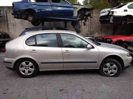 Vehiculo en el desguace: SEAT LEON (1M1) Signo