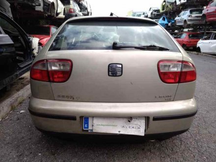 Vehiculo en el desguace: SEAT LEON (1M1) Signo