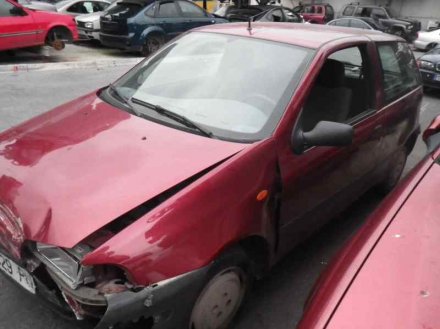 Vehiculo en el desguace: FIAT PUNTO BERL. (176) 75 EL