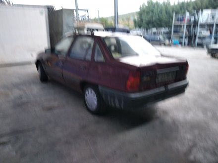 Vehiculo en el desguace: OPEL KADETT E GL Berlina