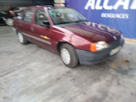 Vehiculo en el desguace: OPEL KADETT E GL Berlina