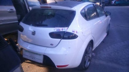 Vehiculo en el desguace: SEAT LEON (1P1) FR