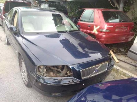 Vehiculo en el desguace: VOLVO S80 BERLINA 2.9