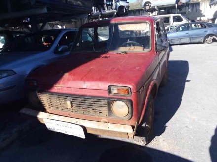 Vehiculo en el desguace: LADA NIVA ( 2121 / 21213 / 21214 / 21215 ) *