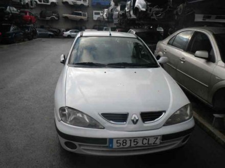 Vehiculo en el desguace: RENAULT MEGANE I FASE 2 BERLINA (BA0) 1.9 D Expression