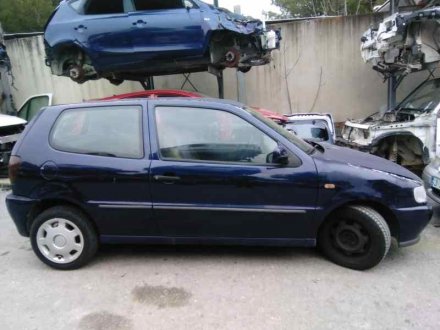 Vehiculo en el desguace: VOLKSWAGEN POLO BERLINA (6N2) Trendline