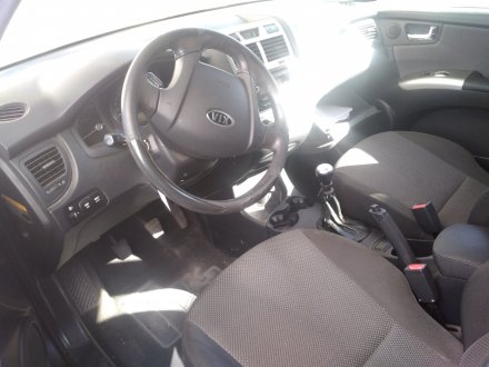 Vehiculo en el desguace: KIA SPORTAGE EX