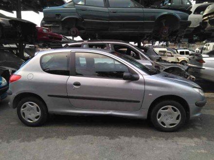 Vehiculo en el desguace: PEUGEOT 206 BERLINA XR