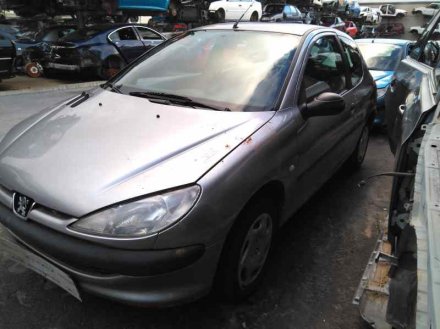 Vehiculo en el desguace: PEUGEOT 206 BERLINA XR