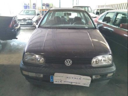 Vehiculo en el desguace: VOLKSWAGEN GOLF III BERLINA (1H1) GL