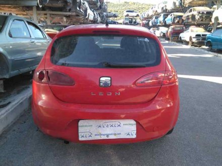 Vehiculo en el desguace: SEAT LEON (1P1) Stylance / Style