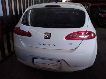 Vehiculo en el desguace: SEAT LEON (1P1) Reference