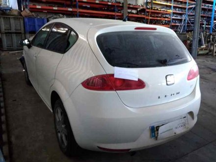 Vehiculo en el desguace: SEAT LEON (1P1) Reference