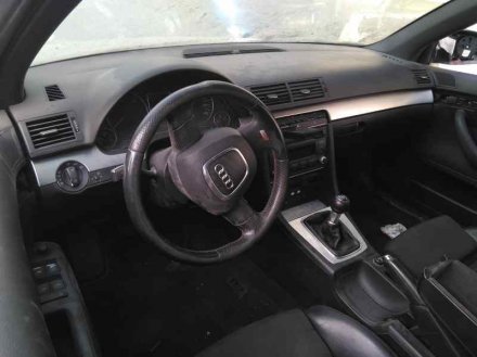 Vehiculo en el desguace: AUDI A4 BERLINA (8E) 2.0 TDI 16V (103kW)