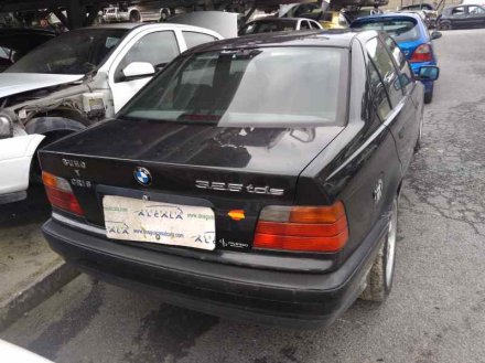 Vehiculo en el desguace: BMW SERIE 3 BERLINA (E36) 325tds