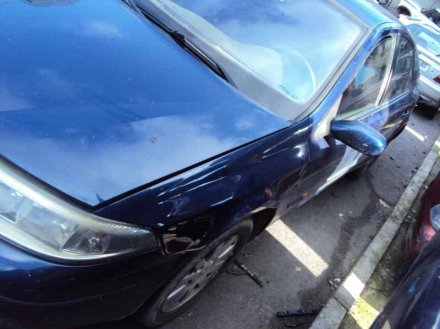 Vehiculo en el desguace: RENAULT LAGUNA II (BG0) Authentique