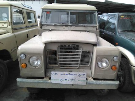 Vehiculo en el desguace: LAND ROVER SANTANA 88