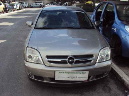 Vehiculo en el desguace: OPEL VECTRA C BERLINA Club