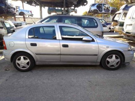 Vehiculo en el desguace: OPEL ASTRA G BERLINA Club