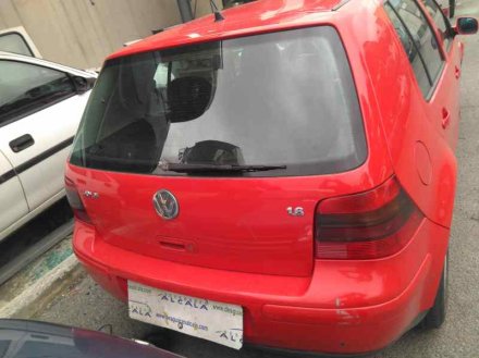 Vehiculo en el desguace: VOLKSWAGEN GOLF IV BERLINA (1J1) Básico