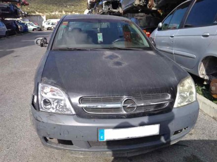 Vehiculo en el desguace: OPEL VECTRA C BERLINA Club