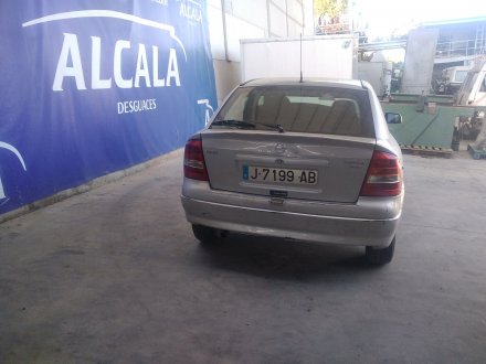 Vehiculo en el desguace: OPEL ASTRA G BERLINA 1.6 16V