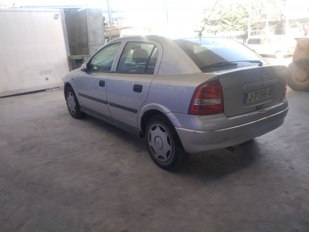 Vehiculo en el desguace: OPEL ASTRA G BERLINA 1.6 16V