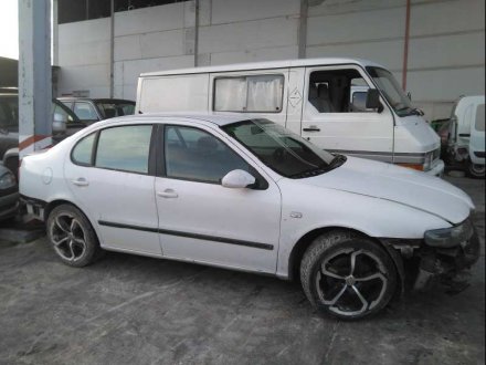 Vehiculo en el desguace: SEAT TOLEDO (1M2) Signo