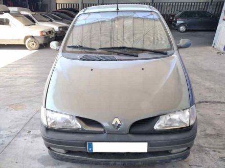 Vehiculo en el desguace: RENAULT MEGANE I SCENIC (JA0) 1.6e RN