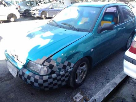 Vehiculo en el desguace: SEAT IBIZA (6K) Básico