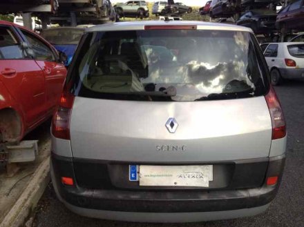 Vehiculo en el desguace: RENAULT SCENIC II Authentique