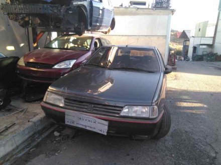 Vehiculo en el desguace: PEUGEOT 405 BERLINA Clim