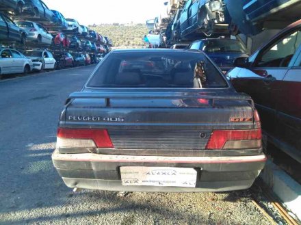 Vehiculo en el desguace: PEUGEOT 405 BERLINA Clim