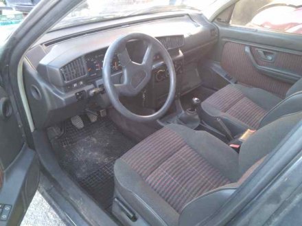 Vehiculo en el desguace: PEUGEOT 405 BERLINA Clim