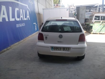 Vehiculo en el desguace: VOLKSWAGEN POLO BERLINA (6N2) 1.4