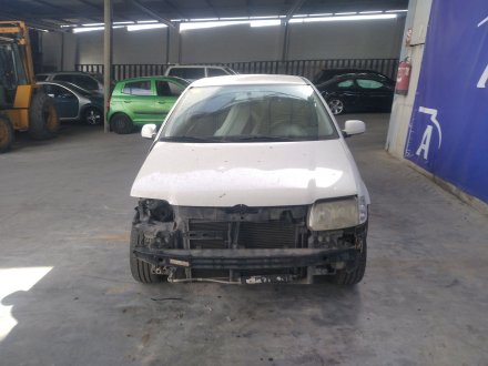Vehiculo en el desguace: VOLKSWAGEN POLO BERLINA (6N2) 1.4
