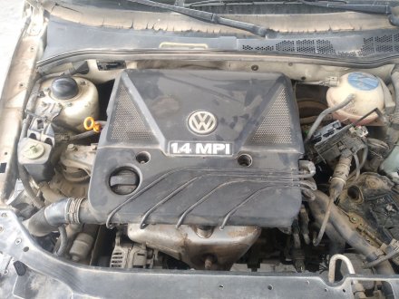 Vehiculo en el desguace: VOLKSWAGEN POLO BERLINA (6N2) 1.4