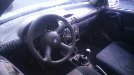 Vehiculo en el desguace: OPEL CORSA B Viva