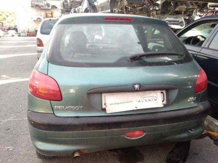 Vehiculo en el desguace: PEUGEOT 206 BERLINA XR