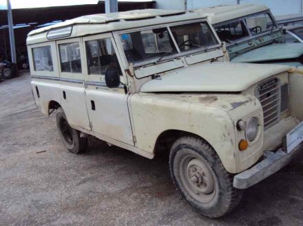 Vehiculo en el desguace: LAND ROVER SANTANA 109