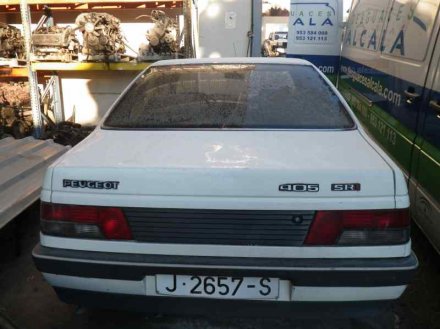 Vehiculo en el desguace: PEUGEOT 405 BERLINA Clim